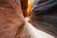Load image into Gallery viewer, Northeast Arizona Cliff Dwellings - GPS Coordinates & Hiking Trails (500 Sites Included)