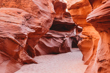 Load image into Gallery viewer, Northeast Arizona Cliff Dwellings - GPS Coordinates & Hiking Trails (500 Sites Included)