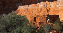 Load image into Gallery viewer, Sedona Cliff Dwellings - Hiking Trails &amp; GPS Coordinates (Over 235 Sites Included)
